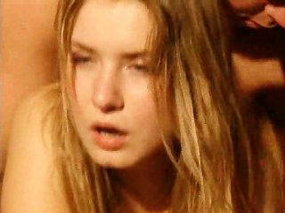 filming my girlfriend in threesome